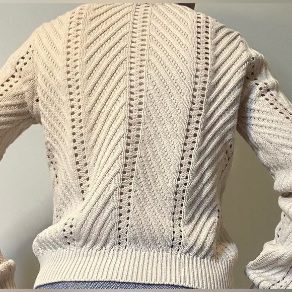 Mock neck sweater - Picture 6 of 13